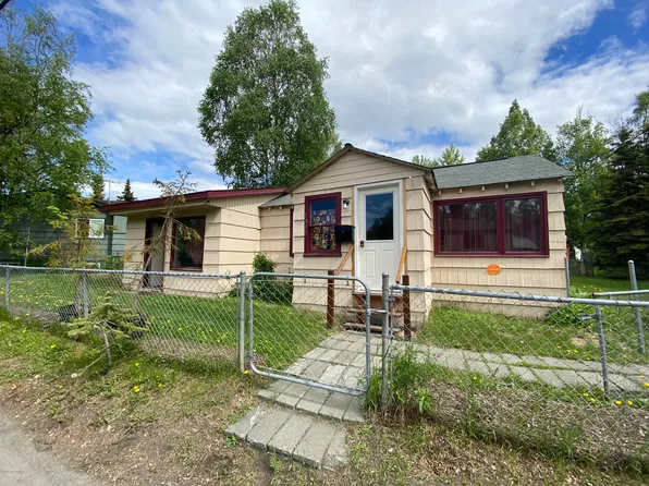 1013 Tyonek Dr, Anchorage, AK 99501