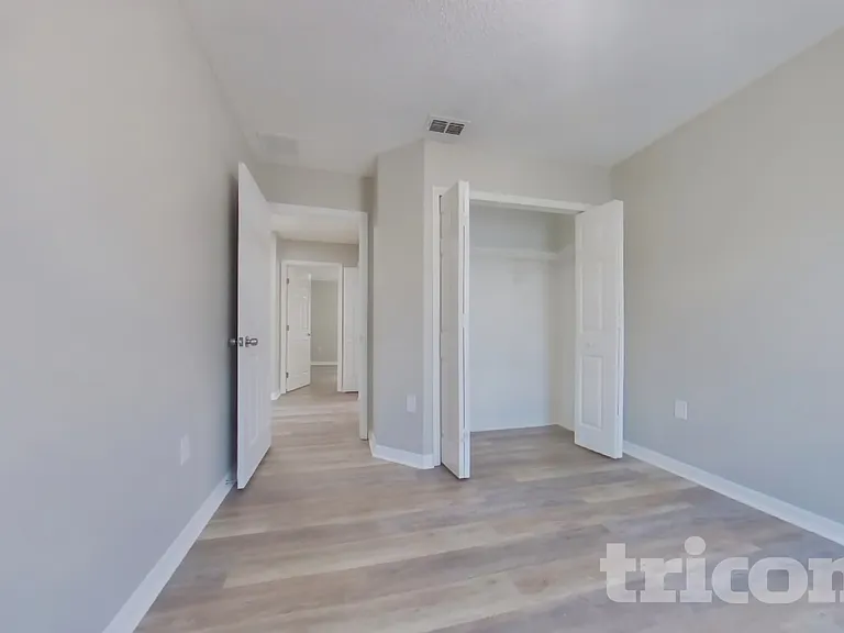 408 E Idlewild Ave — Photo 11