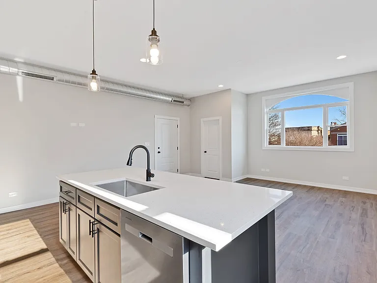 5134 S Wabash Ave #1S — Photo 6