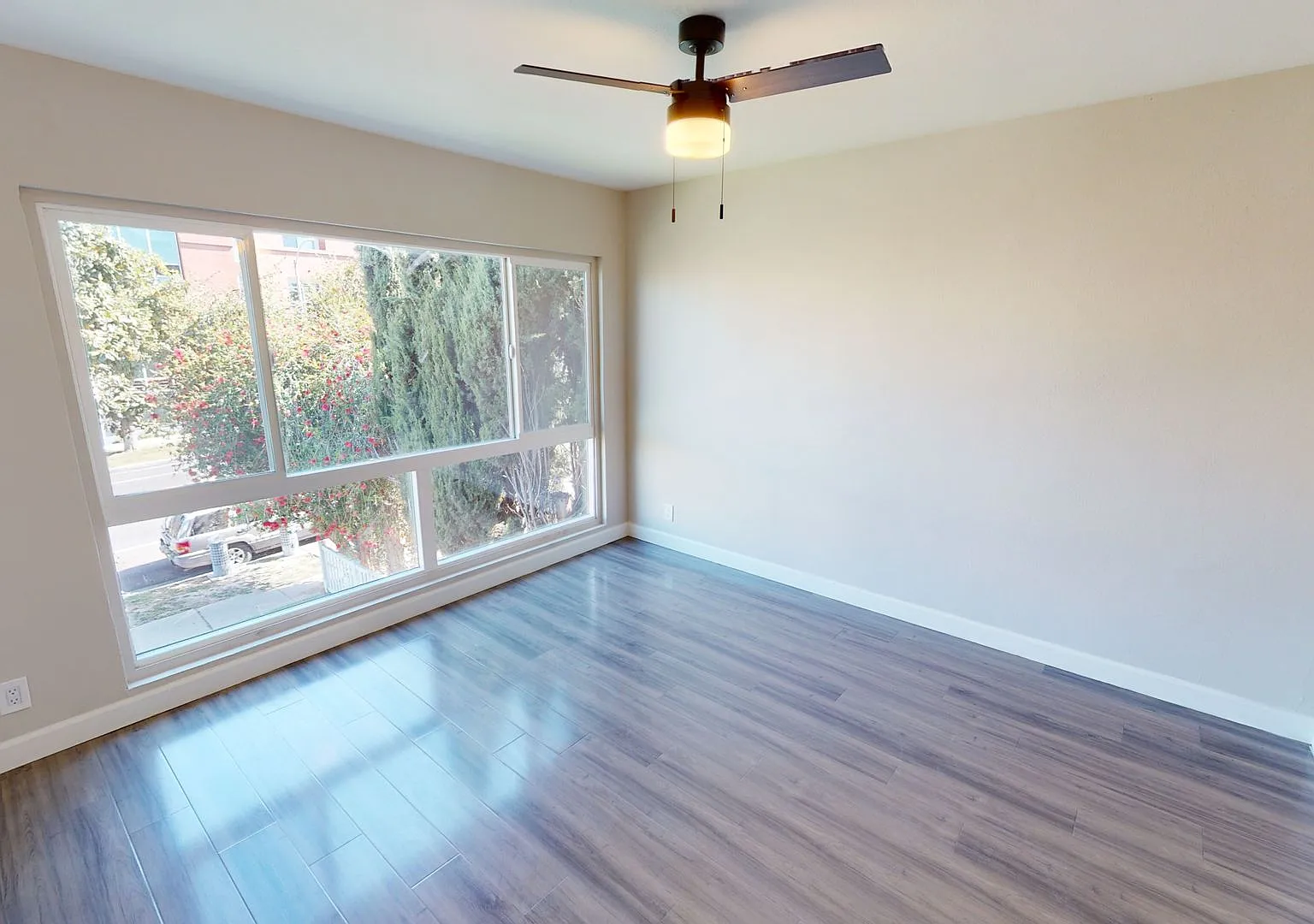 The Patio Apts...Newly Remodeled Gorgeous Apartments...CALL NOW! — Photo 4