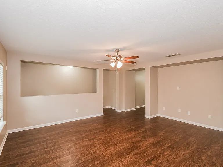 3859 Marsh Bluff Dr — Photo 3