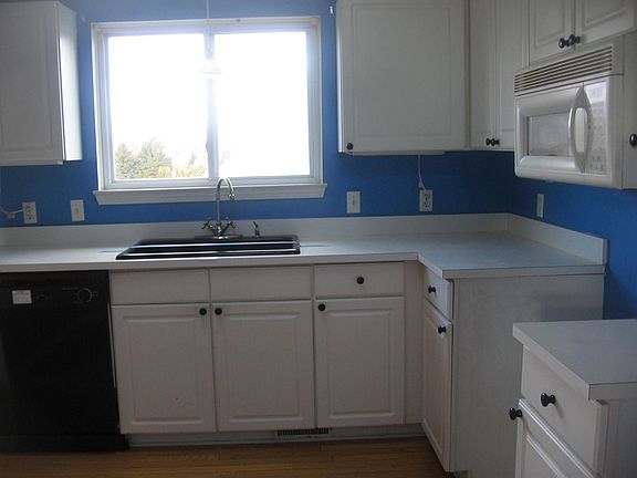 4th image of 200 Aberdeen Ct #217