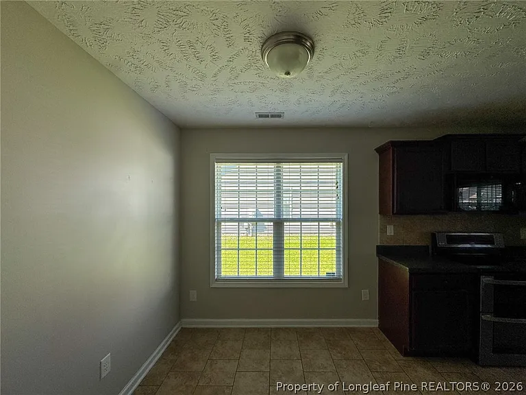 136 Ivystone Dr — Photo 13