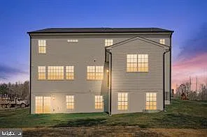 6 bed, 3.5 bath, 4539 sqft, $4,800 — Photo 4