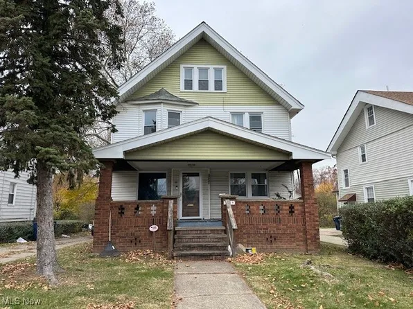 1574 S Taylor Rd, Cleveland Heights, OH 44118
