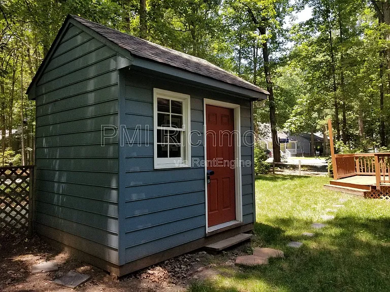 2504 Carriage Creek Ct — Photo 16