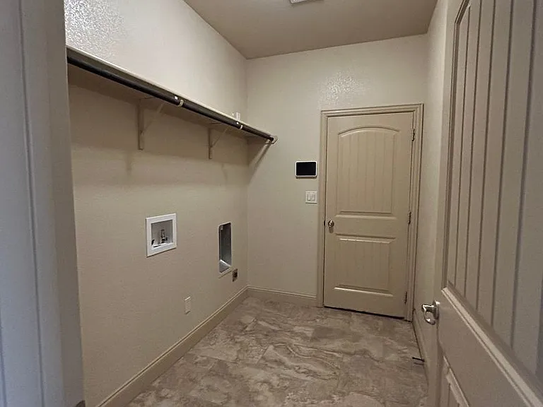 3900 Roma St — Photo 18