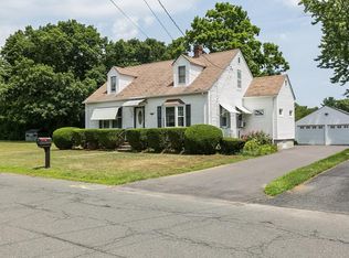 82 Northwood St, Feeding Hills, MA 01030