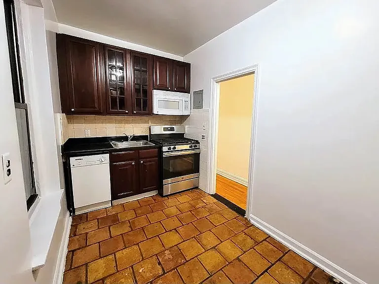 251 W 81st St #3O — Photo 5