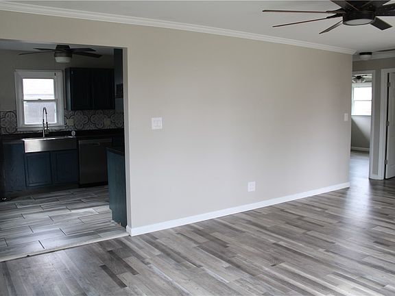 2nd image of 112 N Will St