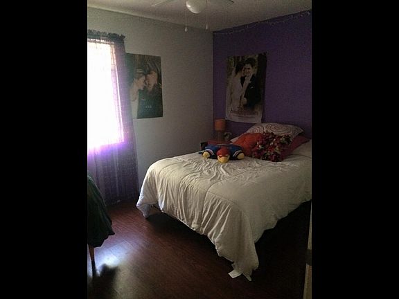 Second bedroom