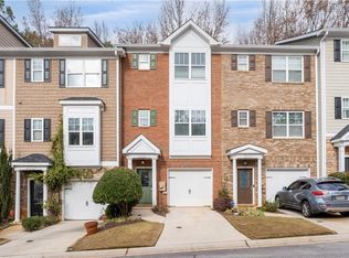 3072 Lauren Parc Rd, Decatur, GA 30032