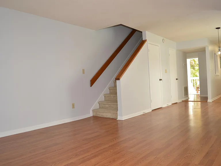 249 Schultz St — Photo 9