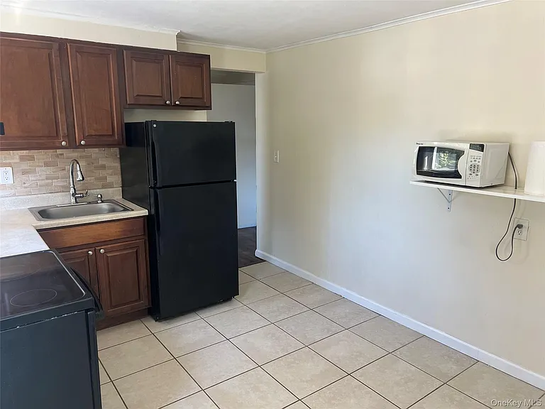 23 Luther Pl — Photo 6