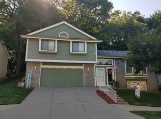 318 Lori Ln, Council Bluffs, IA 51503