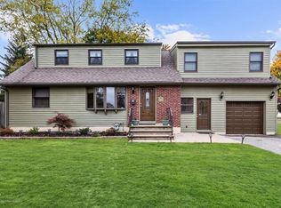 4 Mead Ave, Freehold, NJ 07728
