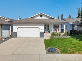 40 Charlton Cres, Sherwood Park, AB T8A 3T2