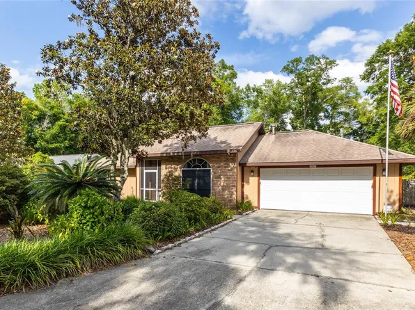 2927 NW 52nd Dr, Gainesville, FL 32606