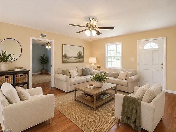 2nd image of 717 Scott Ct
