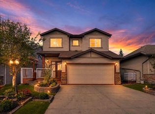 89 E Everoak Dr SW, Calgary, AB T2Y0C6