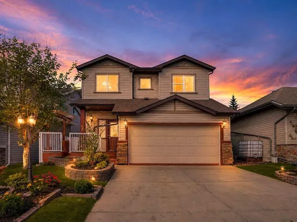 89 E Everoak Dr SW, Calgary, AB T2Y 0C6