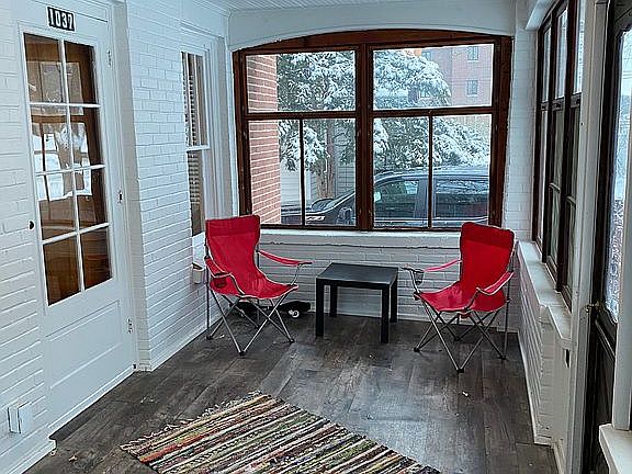 Enclosed Porch with Screens 