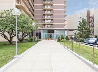 6040 Boulevard East #L-2-2, West New York, NJ 07093