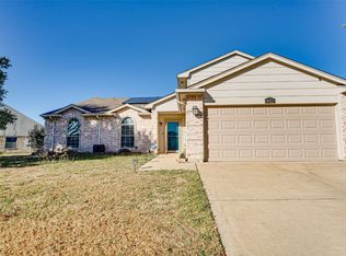 6728 White Tail Ln, Arlington, TX 76002