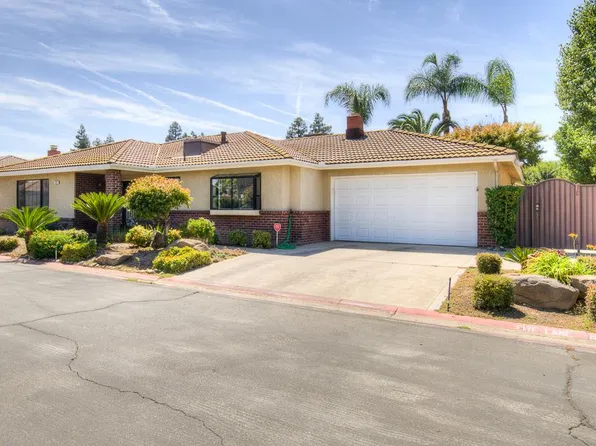 825 E Fallbrook Ave, Fresno, CA 93720