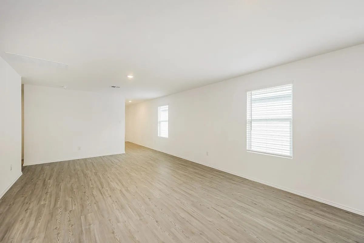 8810 McCoy Pass Converse TX 78109 — Photo 4