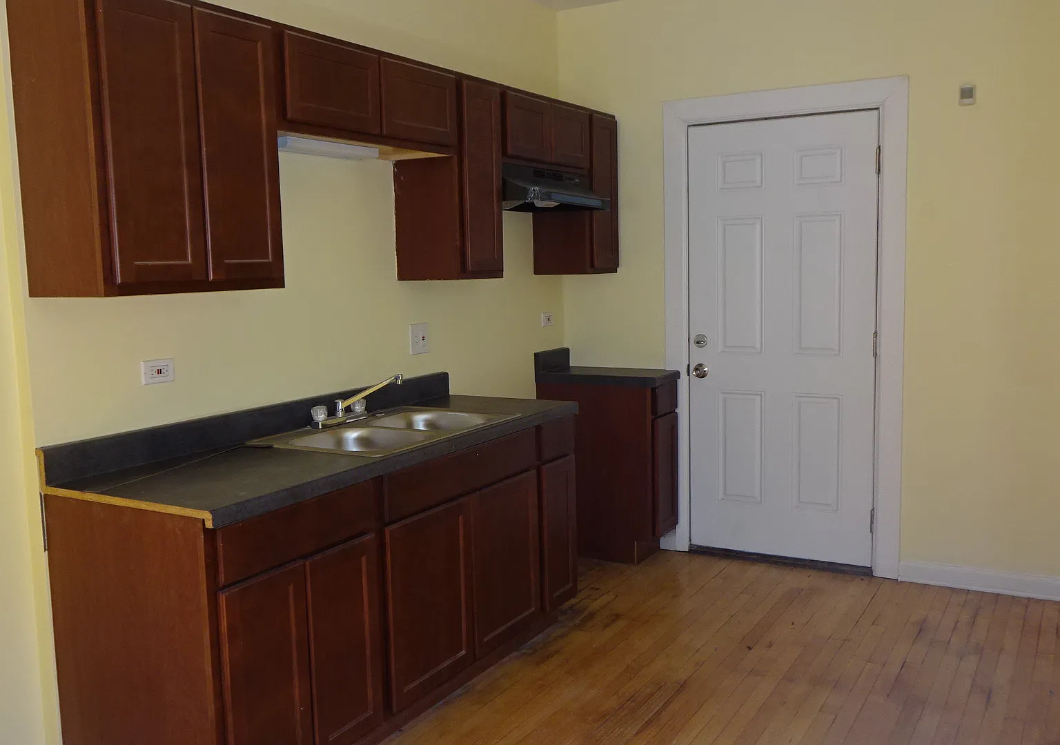 8200 S ADA - 1315 West 82nd Street - 2 — Photo 1