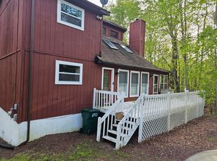 8551 Bumble Bee Way, Tobyhanna, PA
