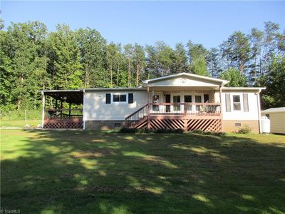 1093 Johnson Farm Rd, Pilot Mountain, NC, 27041