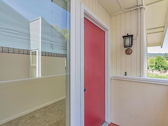 4th image of 4986 Country Club Drive