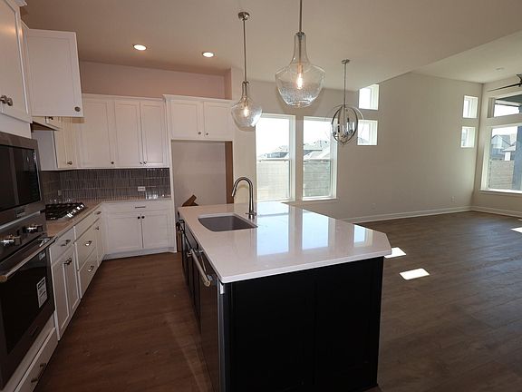 7th image of this home