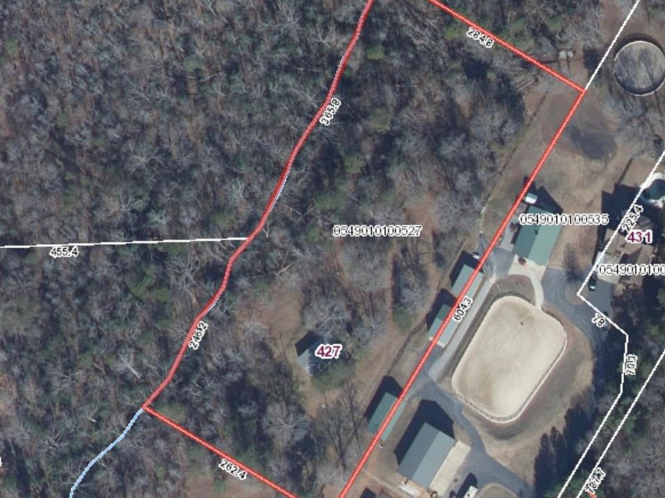 2nd image of 427 Circle Dr