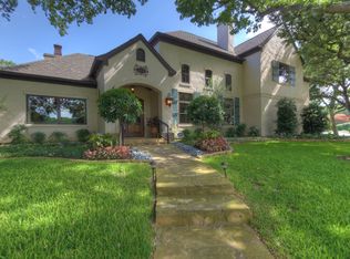 219 Ridgemont Ave, Terrell Hills, TX 78209