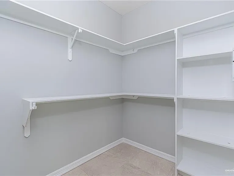 3205 Erica Ln — Photo 12