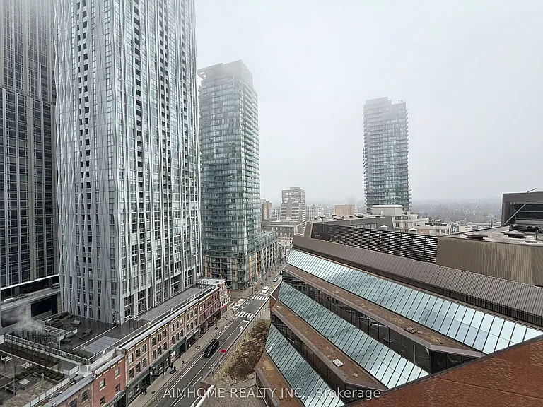 771 Yonge St #1606 — Photo 16