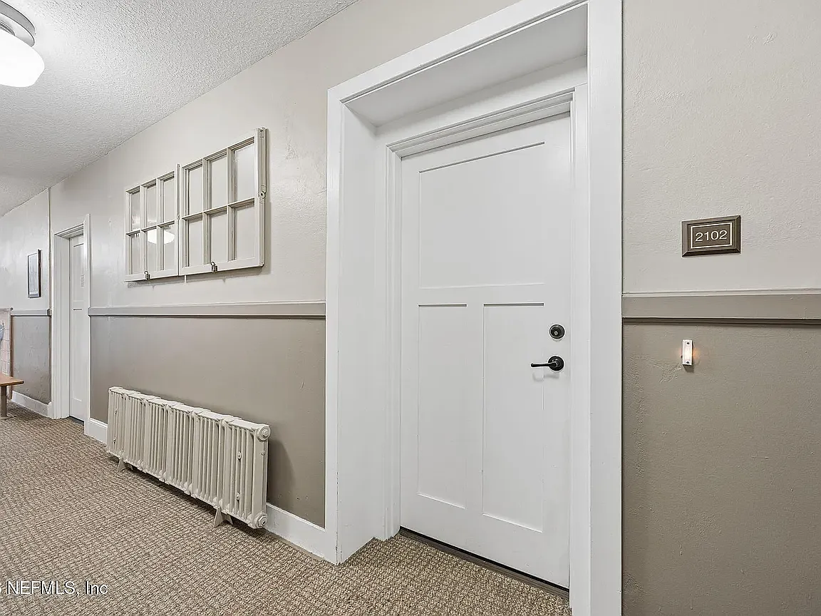 Building Photo - 2525 College St #2102-B