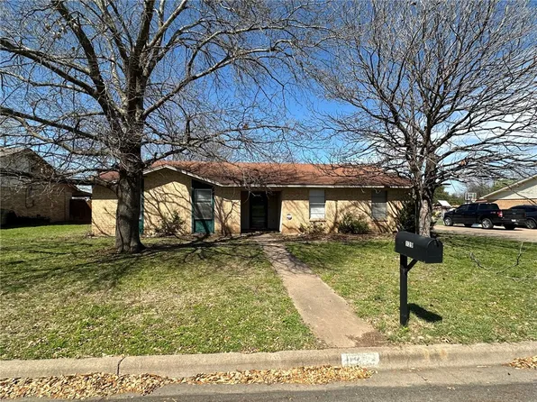 129 Houston Dr, Hewitt, TX 76643