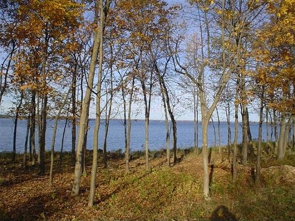 3rd image of 427 West Shore Road