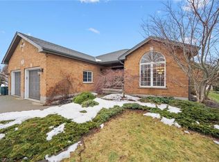 36 Rosecliff Ct, Cambridge, ON N1S 5B4