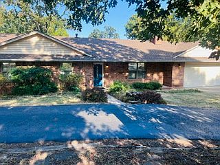 2nd image of 276 Emery Ln