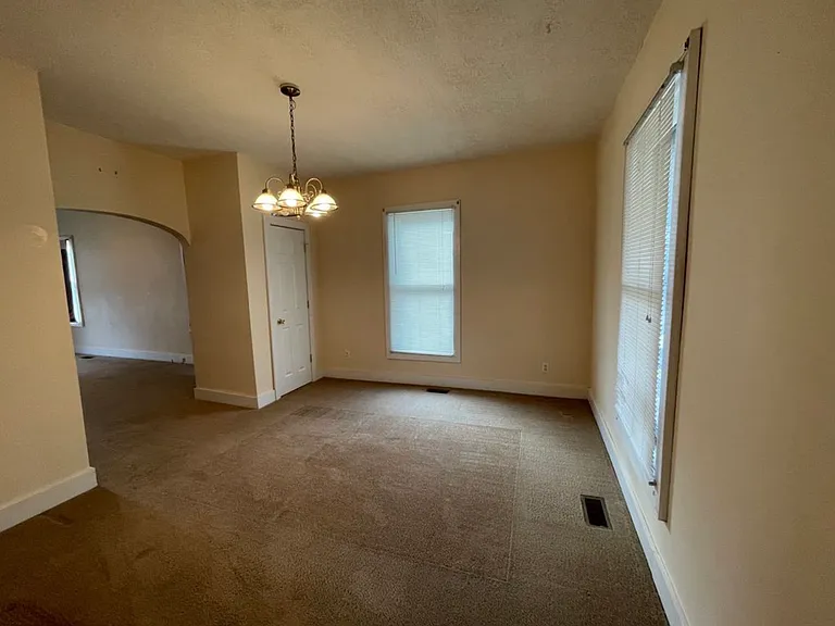 1028 Pennsylvania St — Photo 5