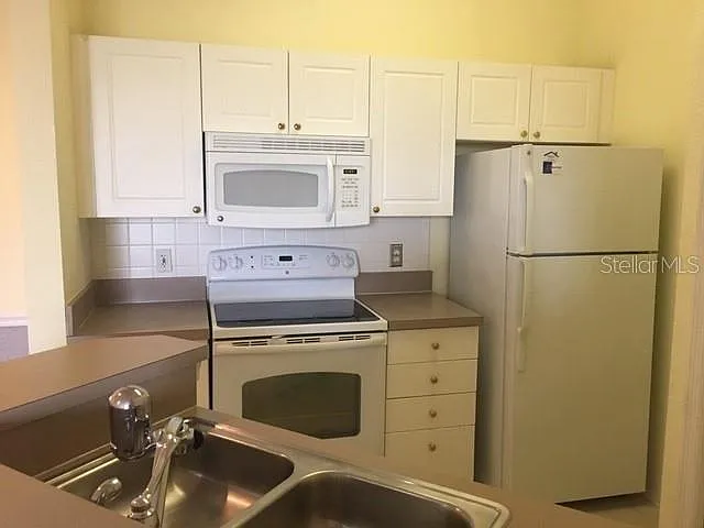 5180 Northridge Rd #308 — Photo 2
