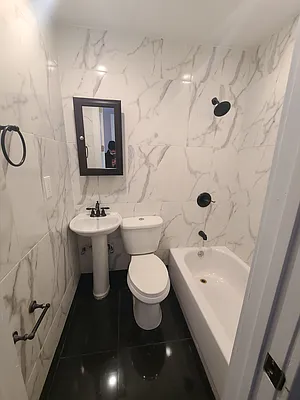 Rented by Cheskel Meisels, LREB | media 15