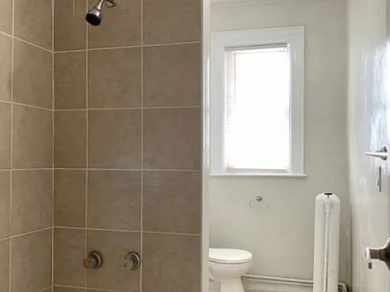 1589 Fairfield Ave #F6 — Photo 2