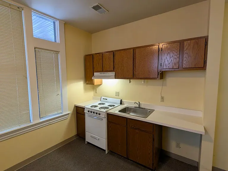 320 E Lincoln Ave — Photo 29