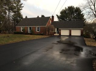 9883 Almena Dr, Kalamazoo, MI 49009